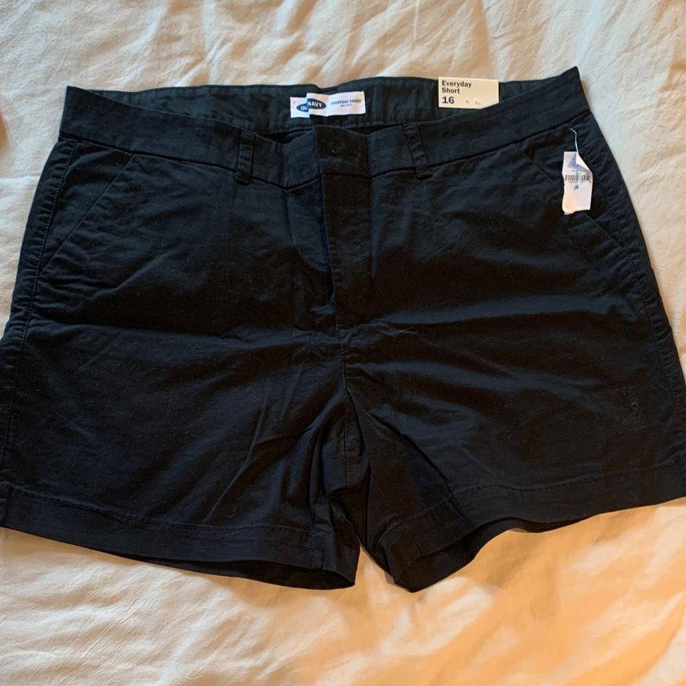 Old Navy Women's Classic Black everyday short